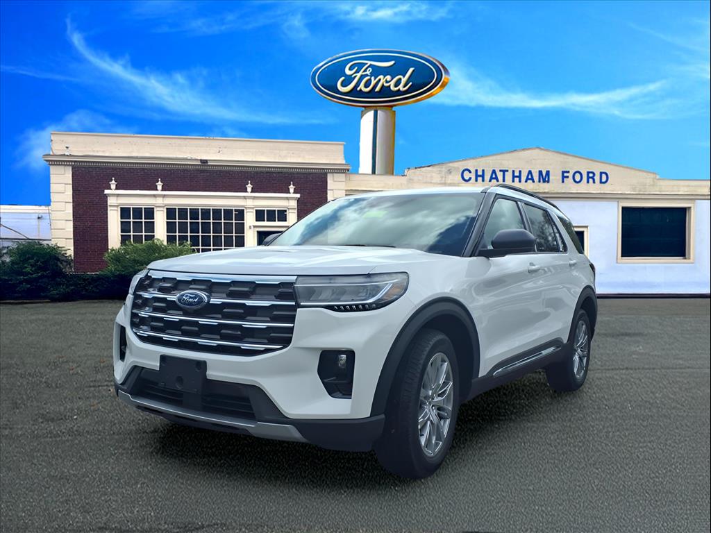 2025 Ford Explorer Active's photo