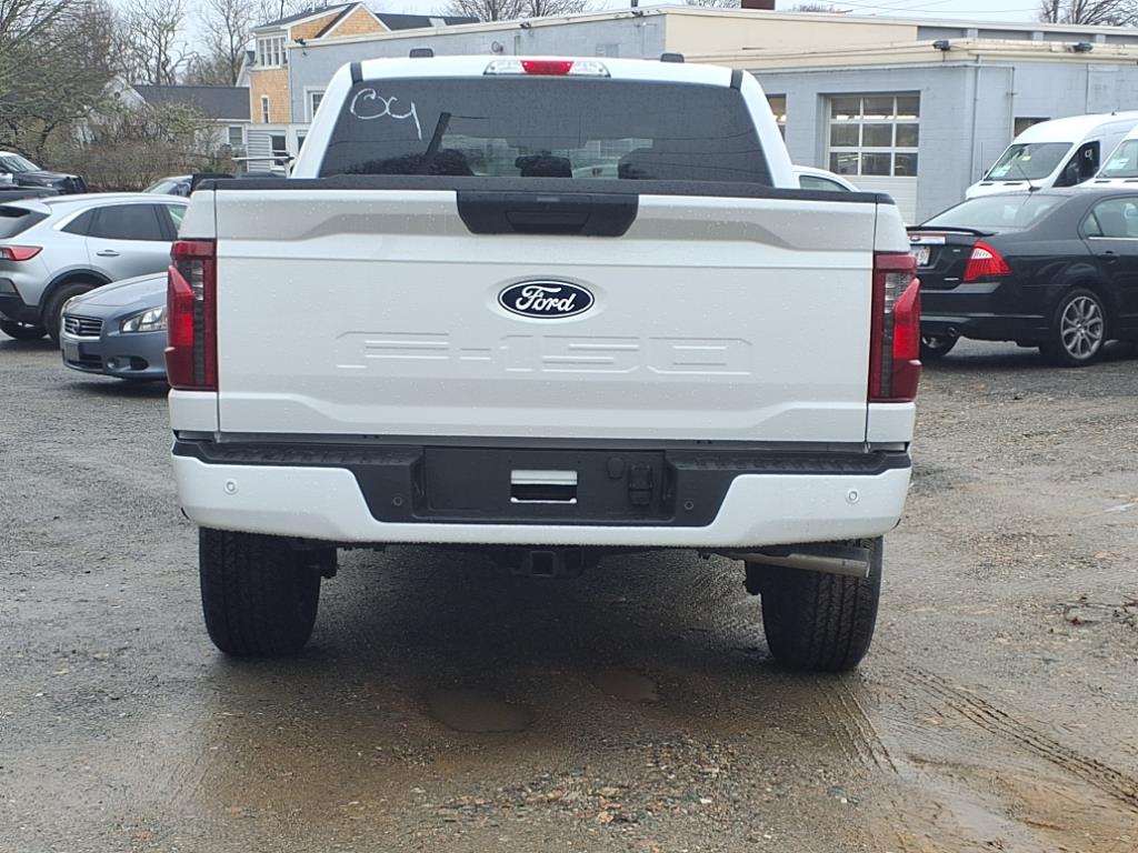 2025 Ford F-150 STX photo 4