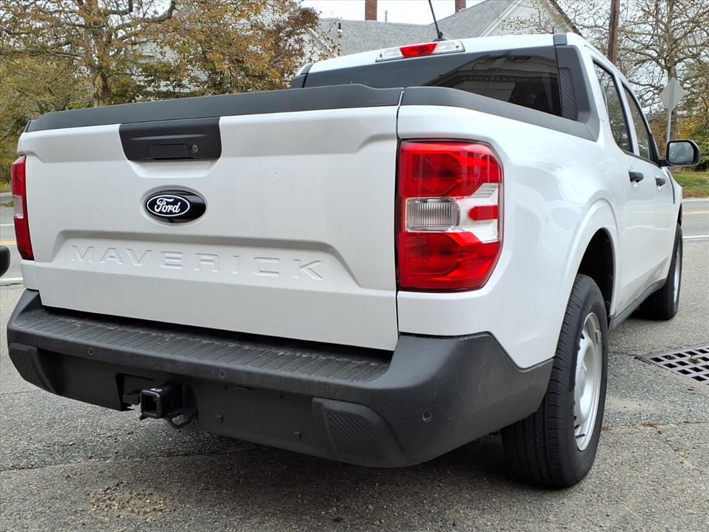 New 2025 Ford Maverick XL TRUCK
