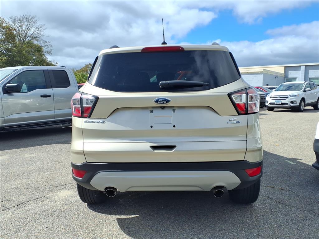 2017 Ford Escape SE photo 4