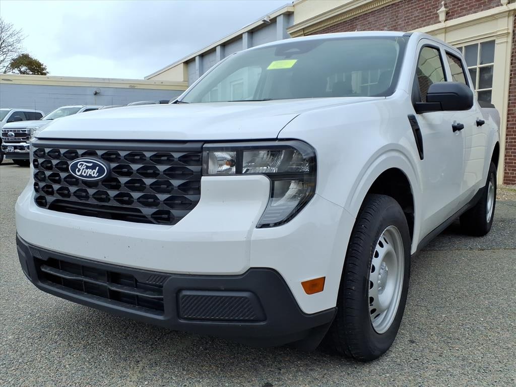 New 2025 Ford Maverick XL TRUCK