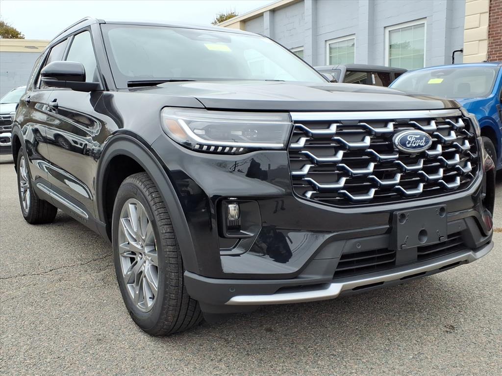 2026 Ford Explorer Platinum photo 3