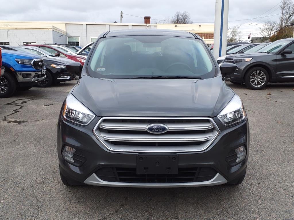 Used 2019 Ford Escape SE with VIN 1FMCU9GD8KUB34289 for sale in Chatham, MA