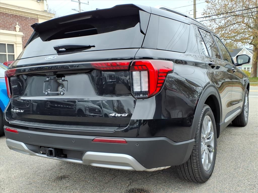 2026 Ford Explorer Platinum photo 4