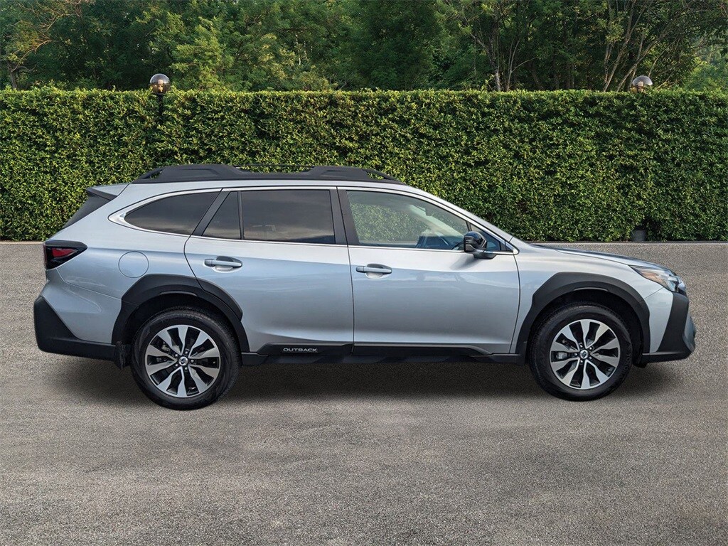 2024 Subaru Outback Limited photo 3