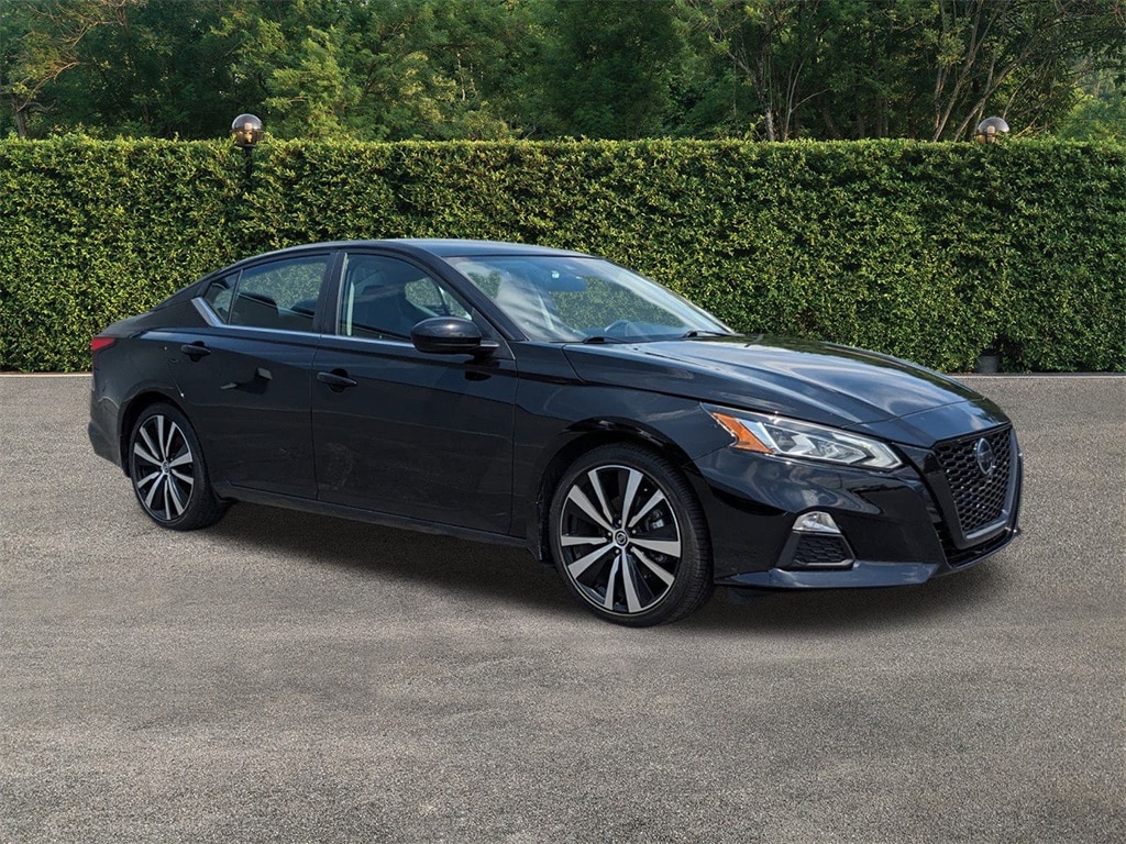 Used 2022 Nissan Altima SR with VIN 1N4BL4CV2NN388055 for sale in Pooler, GA
