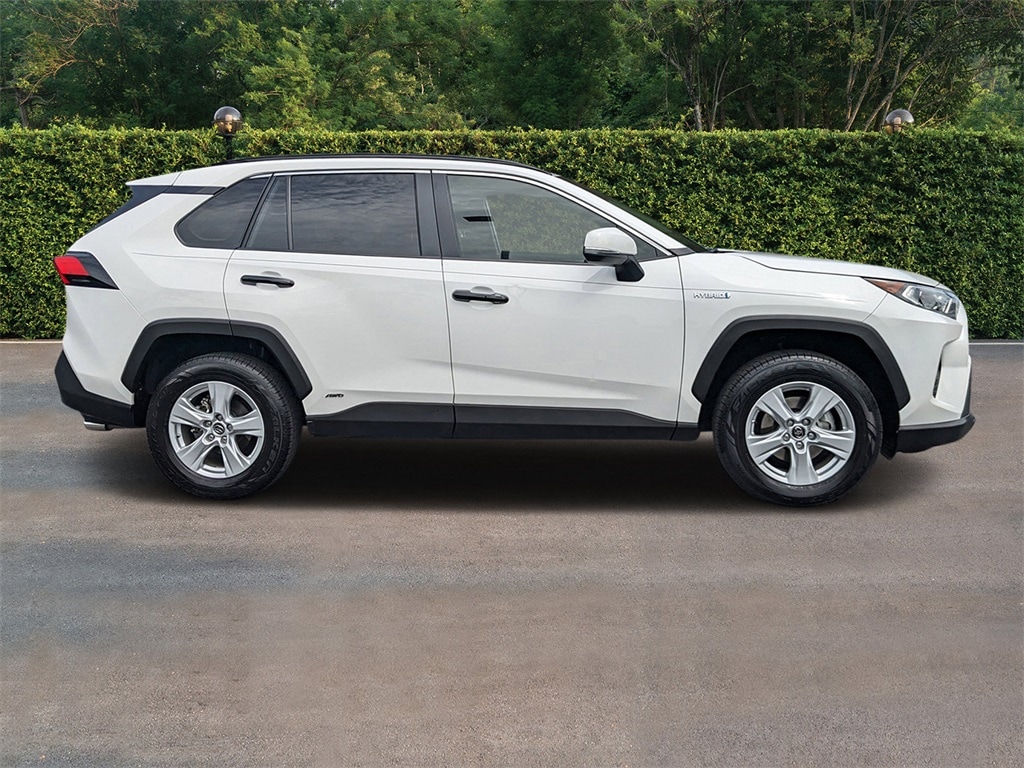 Used 2019 Toyota RAV4 XLE with VIN JTMRWRFV9KD034057 for sale in Pooler, GA