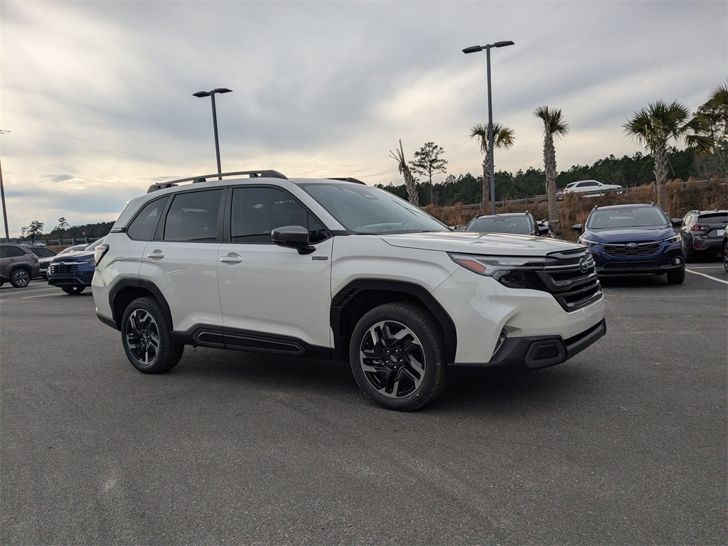 2025 Subaru Forester Limited's photo