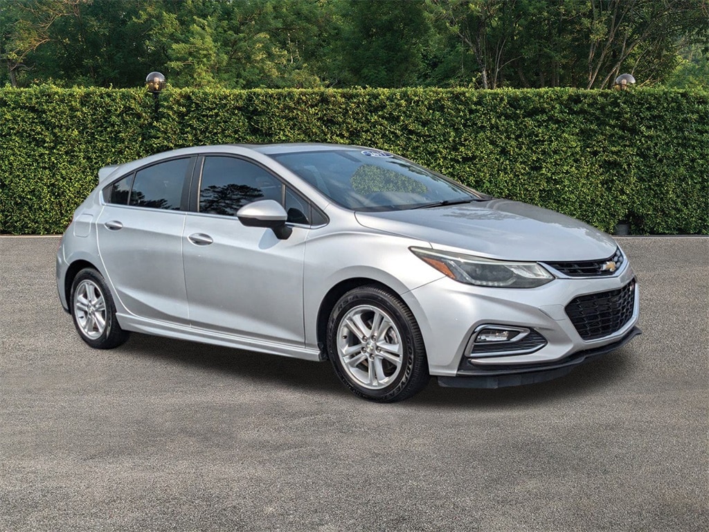 Used 2017 Chevrolet Cruze LT with VIN 3G1BE6SM8HS605488 for sale in Pooler, GA
