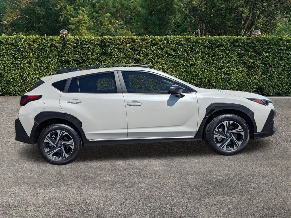 2024 Subaru Crosstrek Premium photo 3