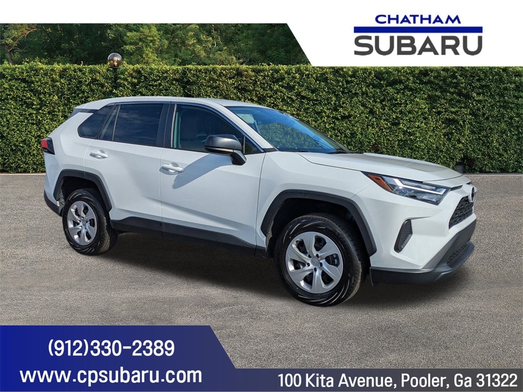 2023 Toyota RAV4 LE's photo