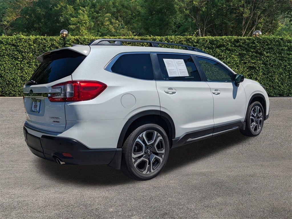 2024 Subaru Ascent Limited photo 4