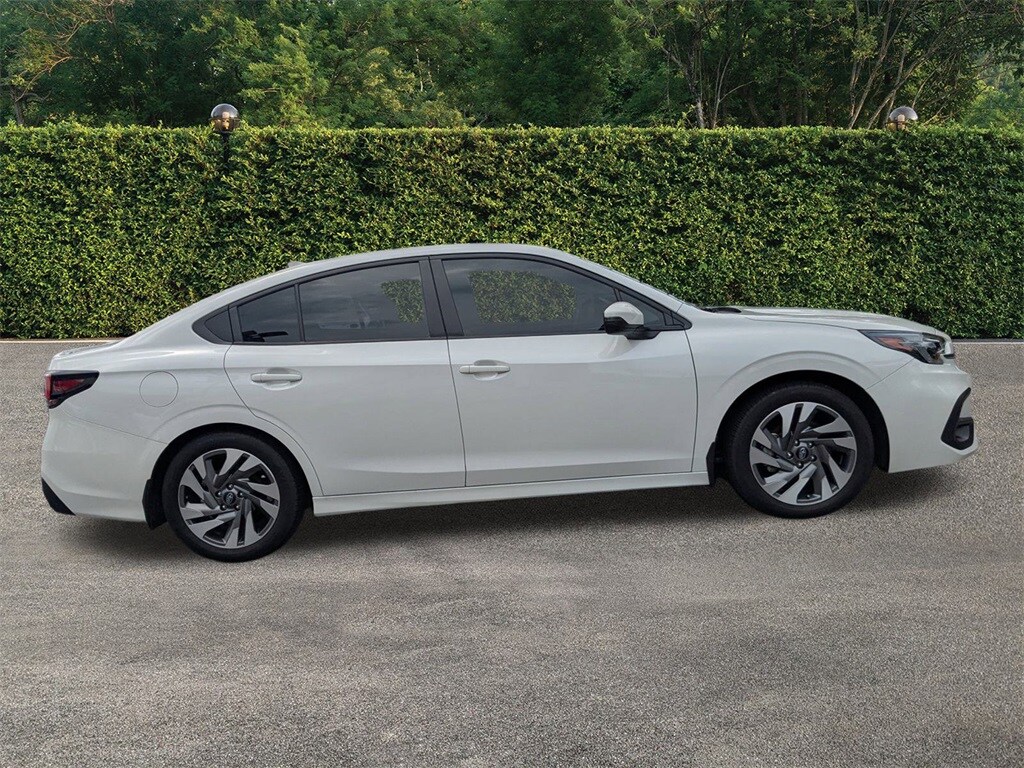 2025 Subaru Legacy Limited photo 3