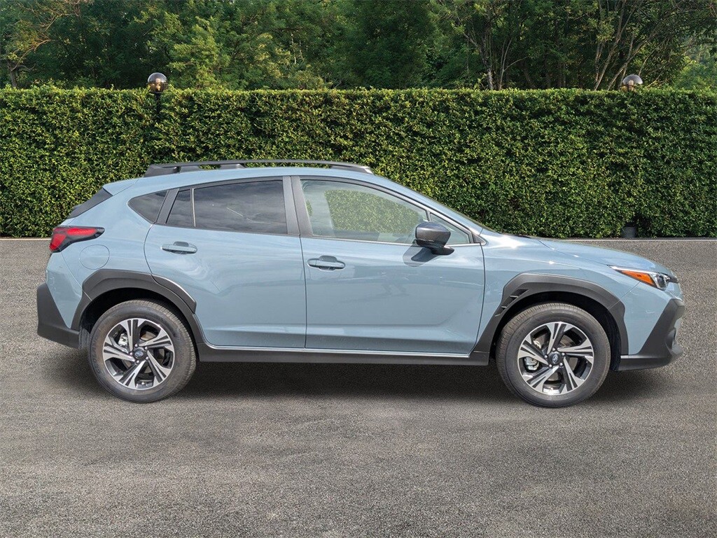 2024 Subaru Crosstrek Premium photo 3
