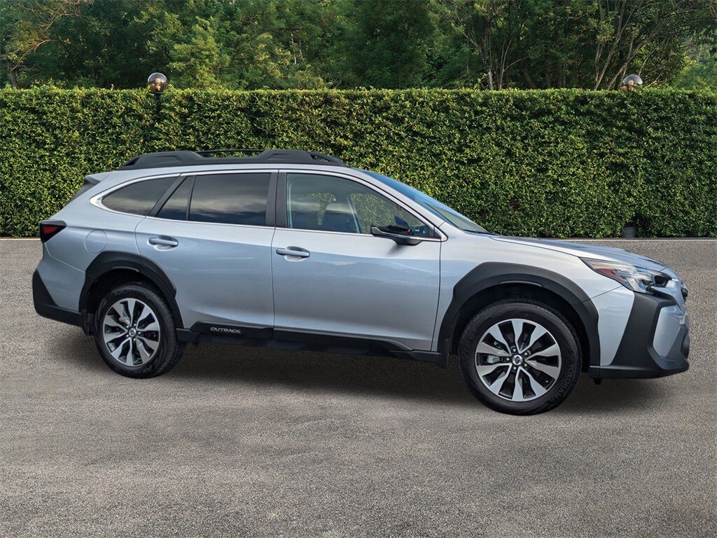 2024 Subaru Outback Limited photo 2