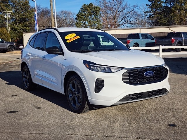 Used 2023 Ford Escape ST-Line with VIN 1FMCU0MNXPUA11903 for sale in Chatsworth, GA