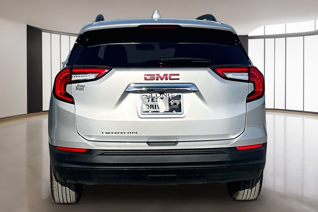 Used 2022 GMC Terrain SLE SUV