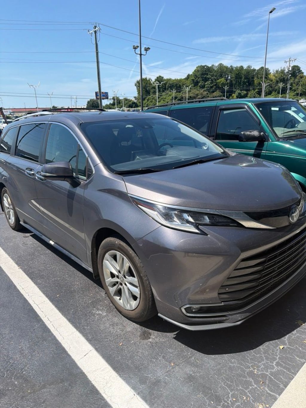Used 2022 Toyota Sienna Limited Minivan/Van