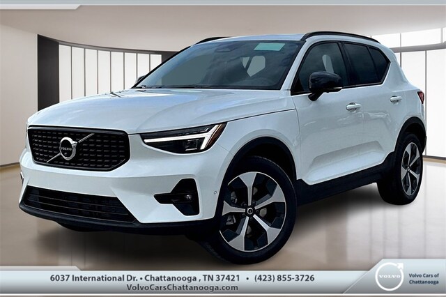 2026 Volvo XC40 B4 Plus FWD SUV
