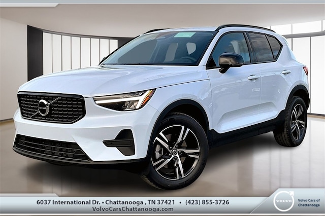 2026 Volvo XC40 B4 Core FWD SUV