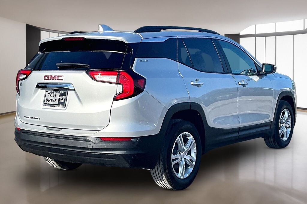 Used 2022 GMC Terrain SLE SUV