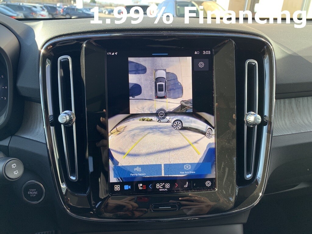 2025 Volvo XC40 Plus - Photo 21