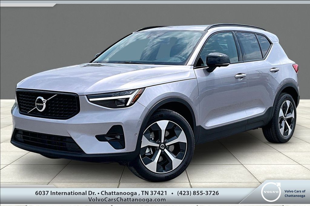 New 2026 Volvo XC40 B5 Plus