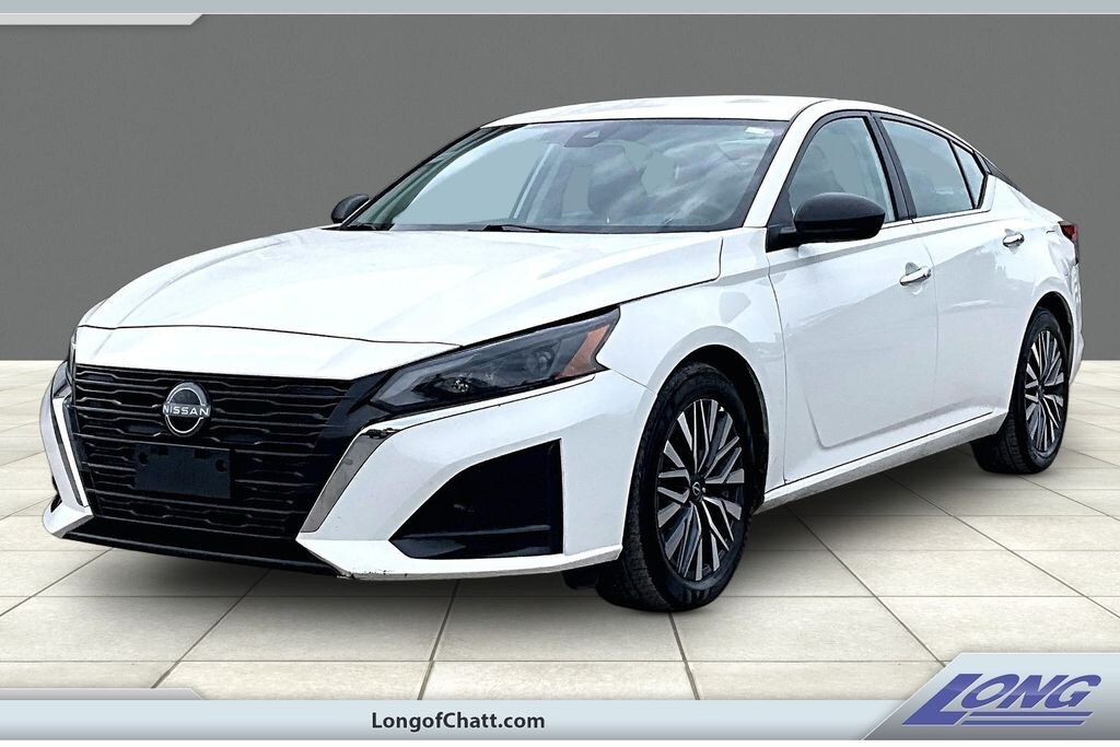Used 2025 Nissan Altima 2.5 SV Sedan