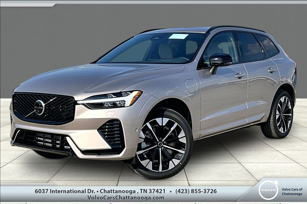 New 2026 Volvo XC60 plug-in hybrid T8 Plus