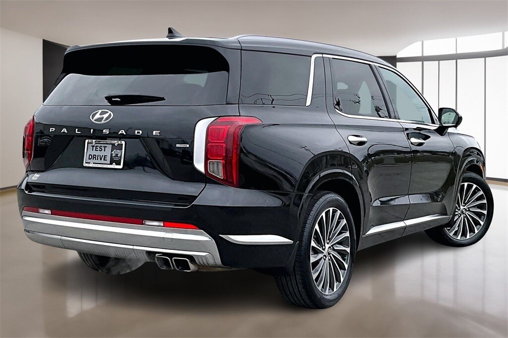 Used 2023 Hyundai Palisade Calligraphy SUV