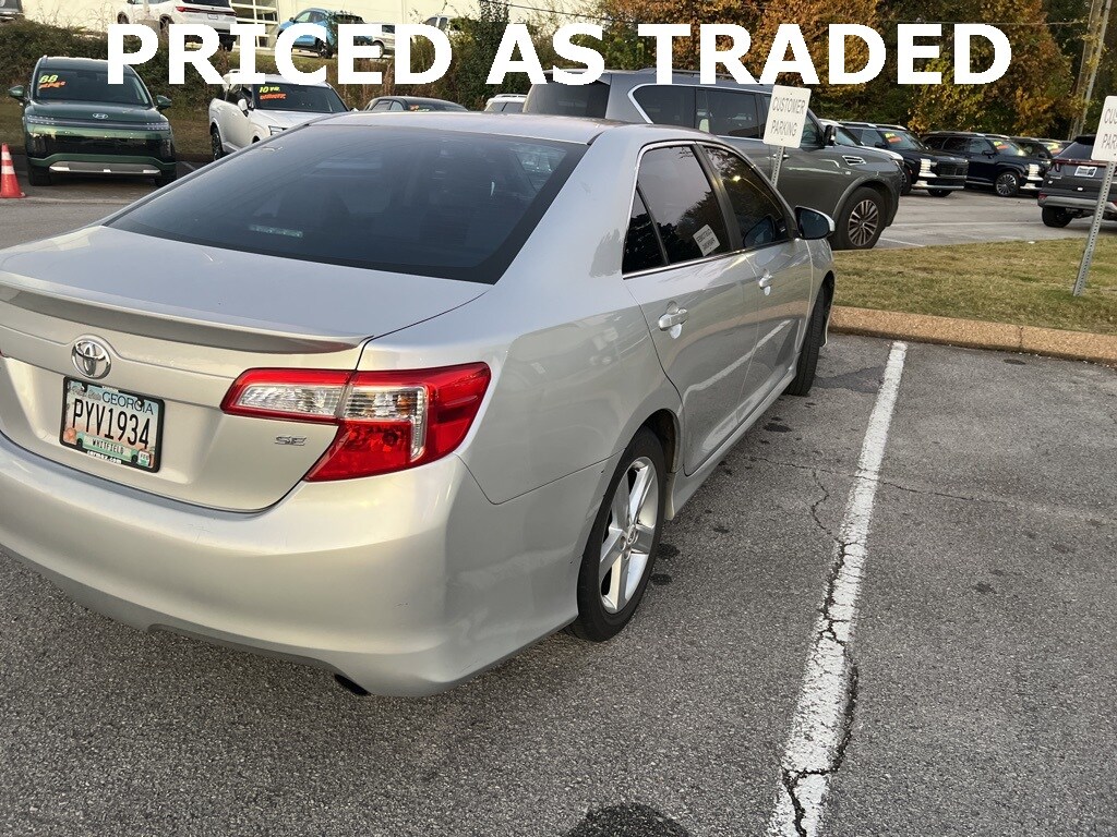 Used 2012 Toyota Camry SE Sedan