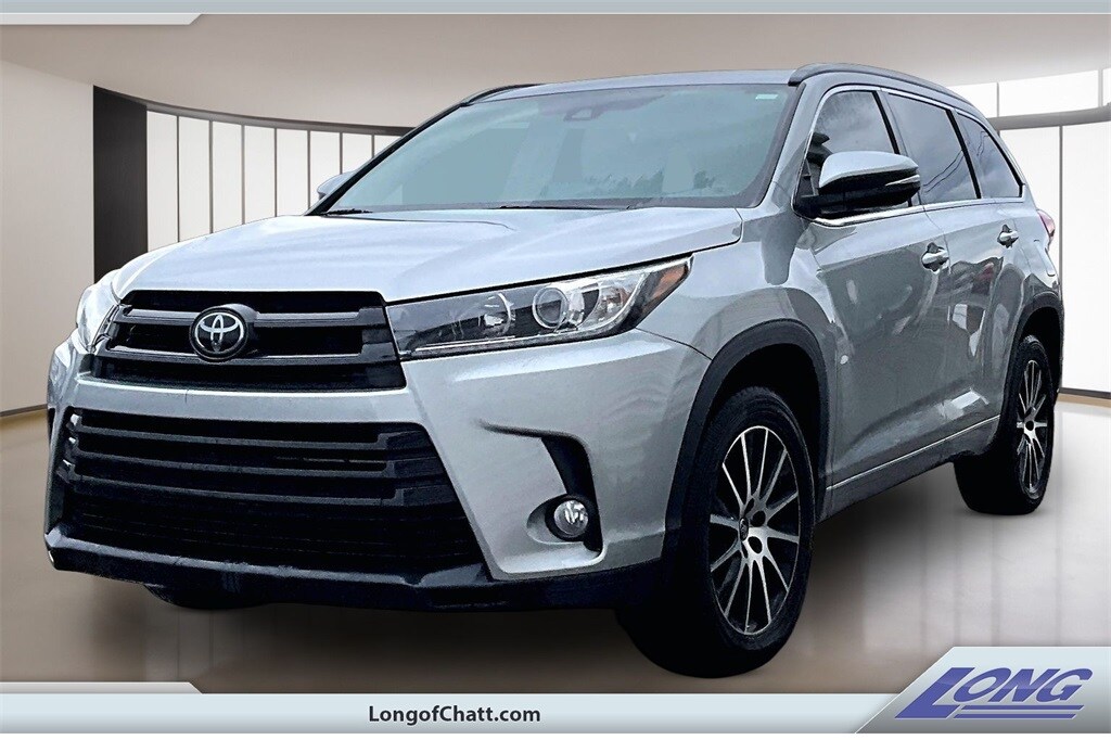 Used 2017 Toyota Highlander SE SUV