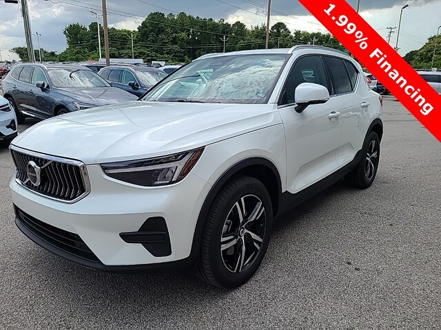 2025 Volvo XC40 B5 Core Bright Theme SUV