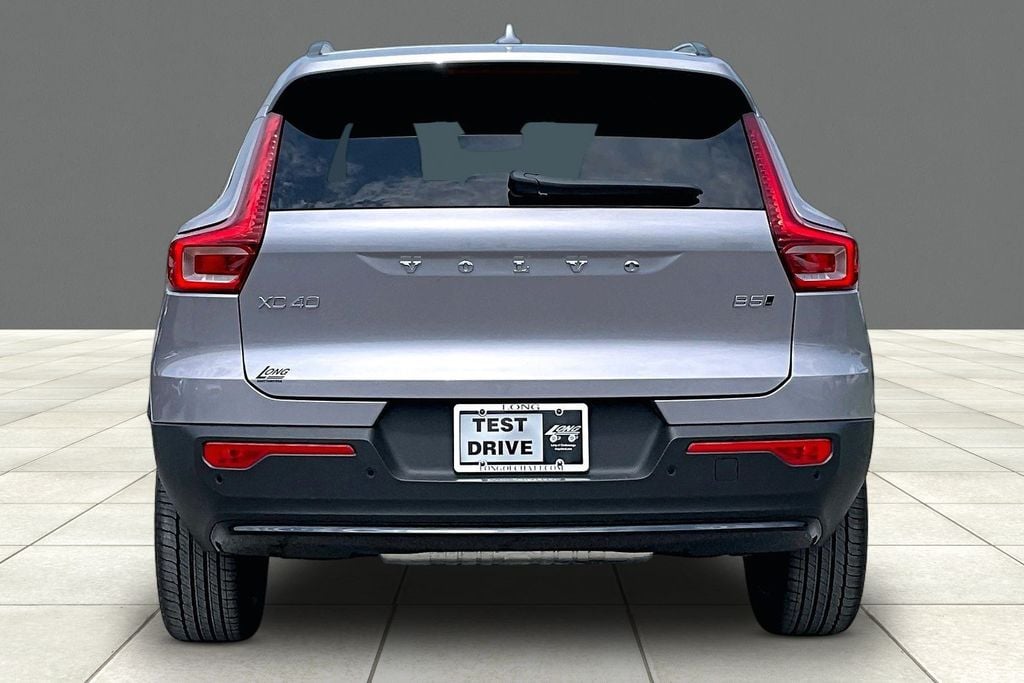 New 2026 Volvo XC40 B5 Plus SUV