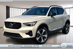 2026 Volvo XC40 B4 Plus FWD SUV