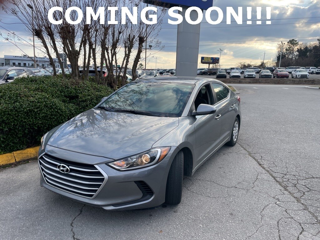 Used 2018 Hyundai Elantra SE Sedan