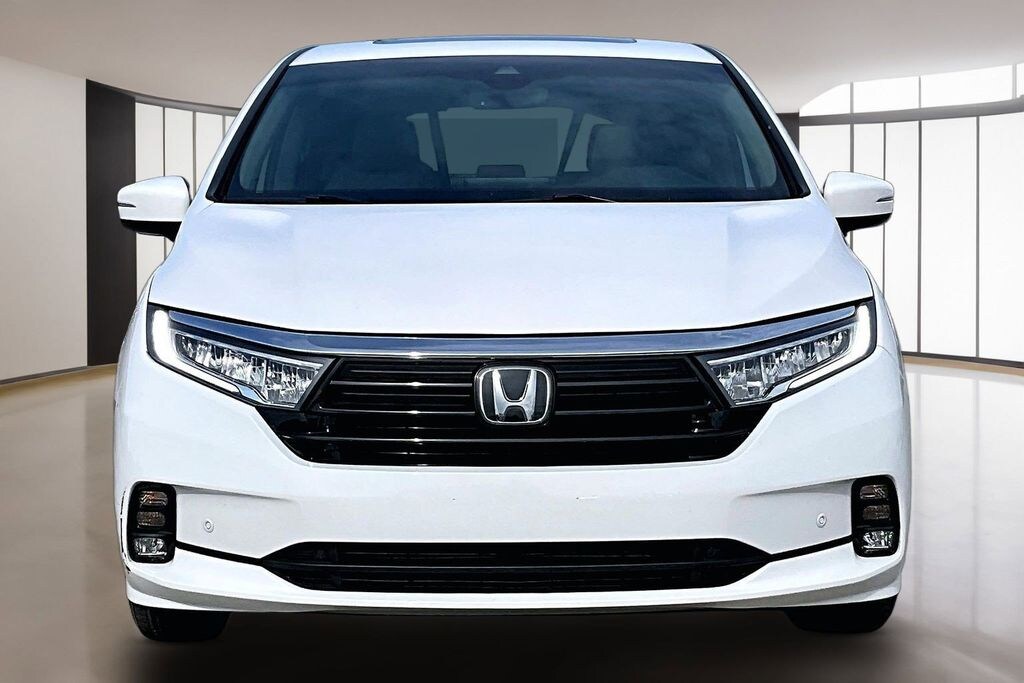 Used 2024 Honda Odyssey Touring Minivan/Van