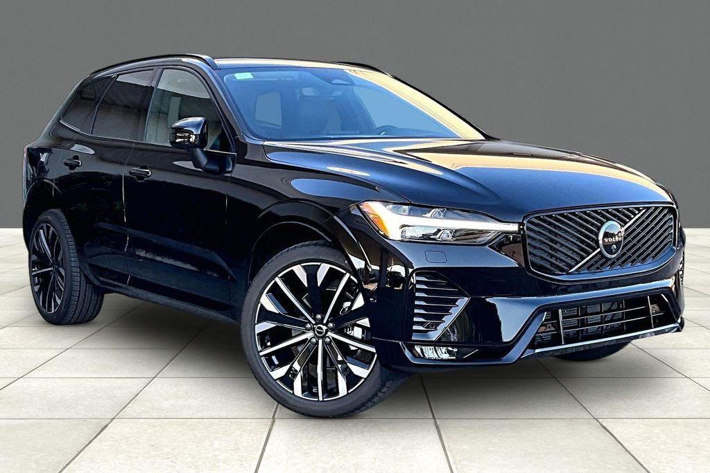 New 2026 Volvo XC60 B5 Ultra SUV