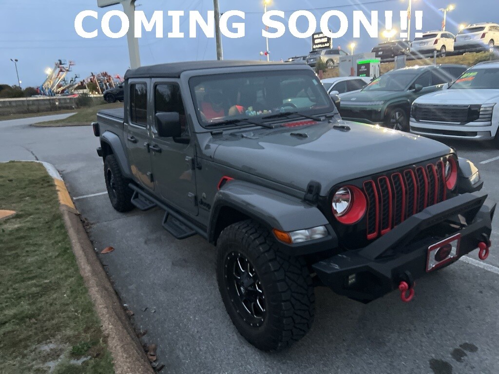 Used 2022 Jeep Gladiator Sport Truck