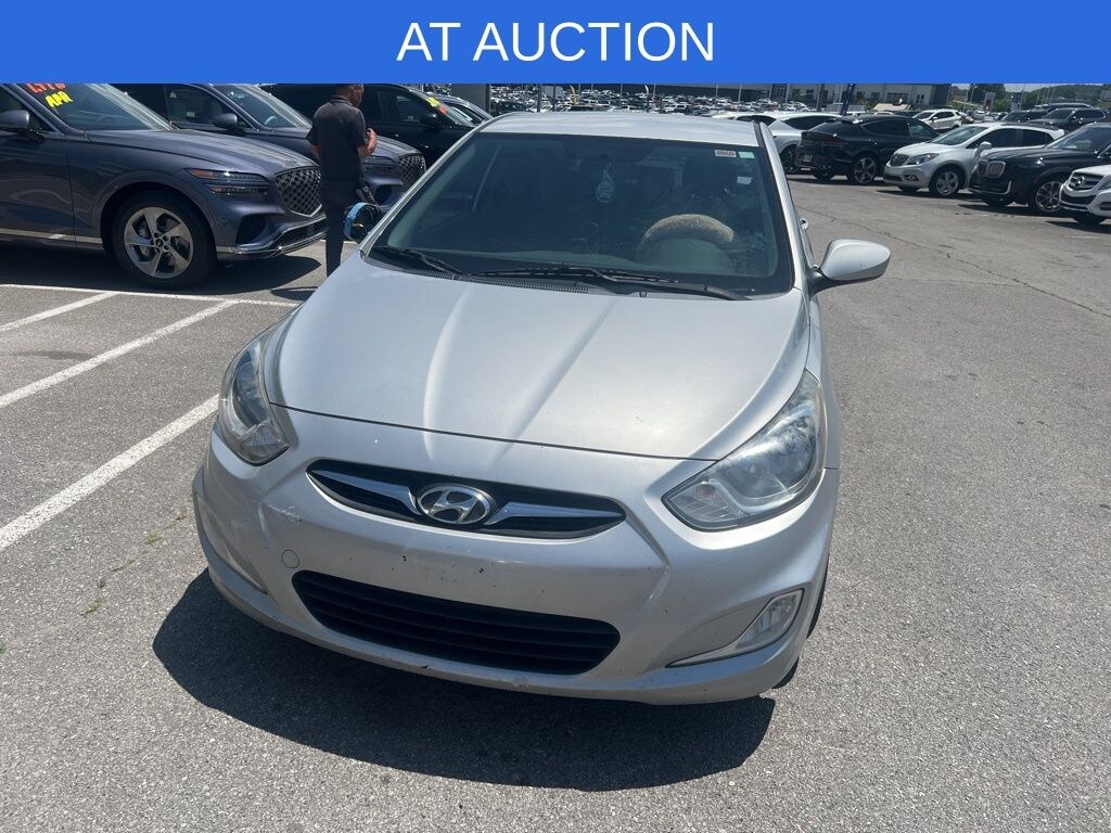 Used 2012 Hyundai Accent GLS Sedan