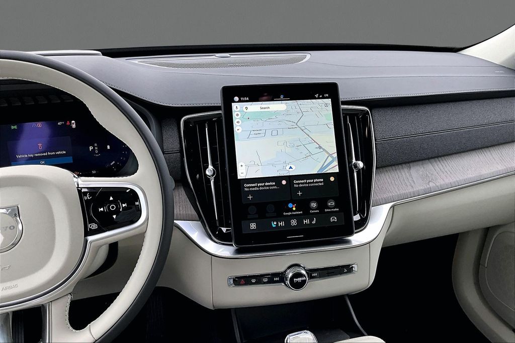 2026 Volvo XC90 Ultra - Photo 6