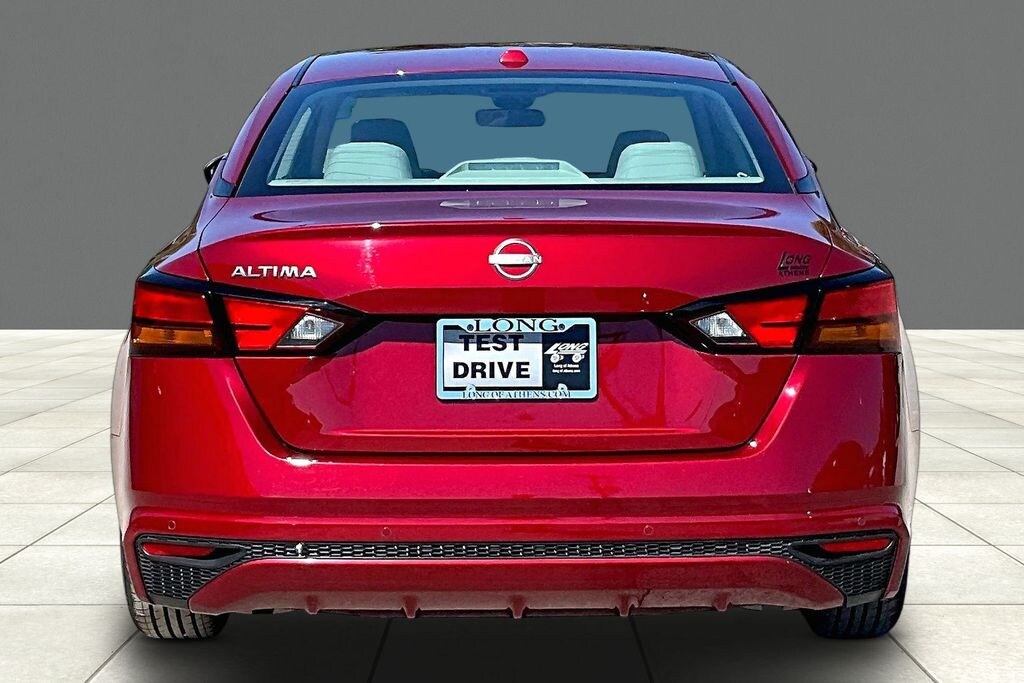 Used 2025 Nissan Altima 2.5 SV Sedan