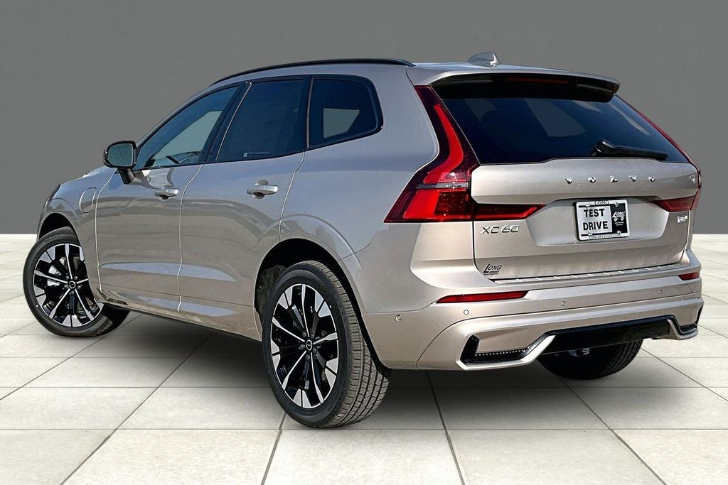 New 2026 Volvo XC60 plug-in hybrid T8 Plus SUV