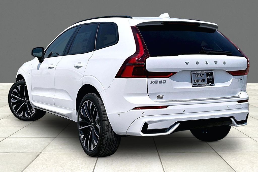 New 2026 Volvo XC60 plug-in hybrid T8 Ultra SUV