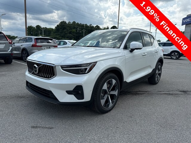 2025 Volvo XC40 B5 Plus Bright Theme SUV