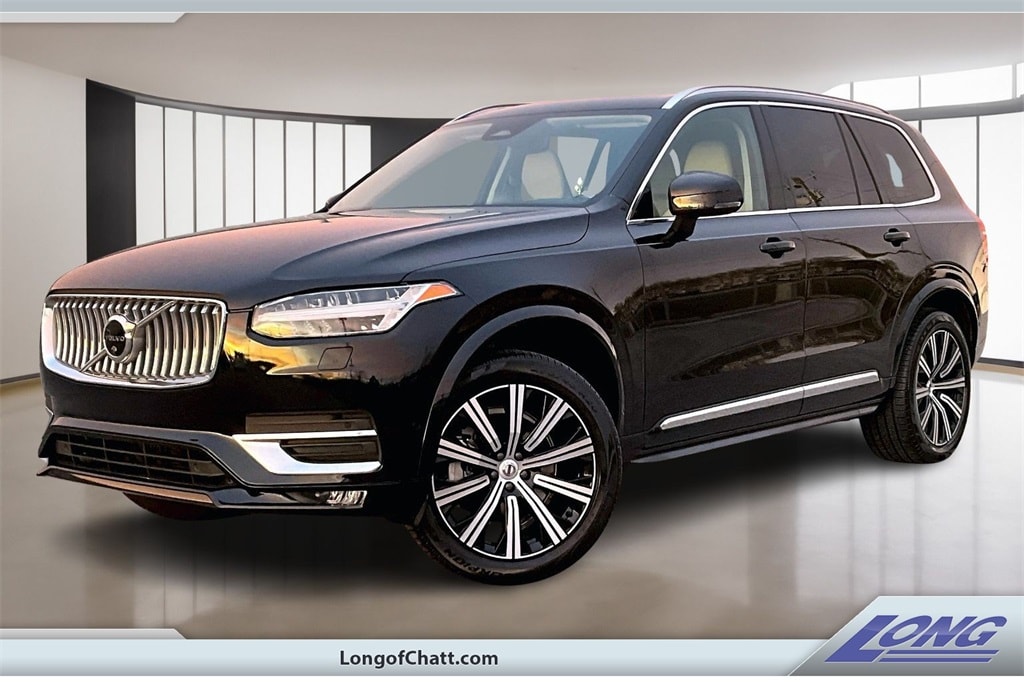 2023 Volvo XC90 Plus's photo