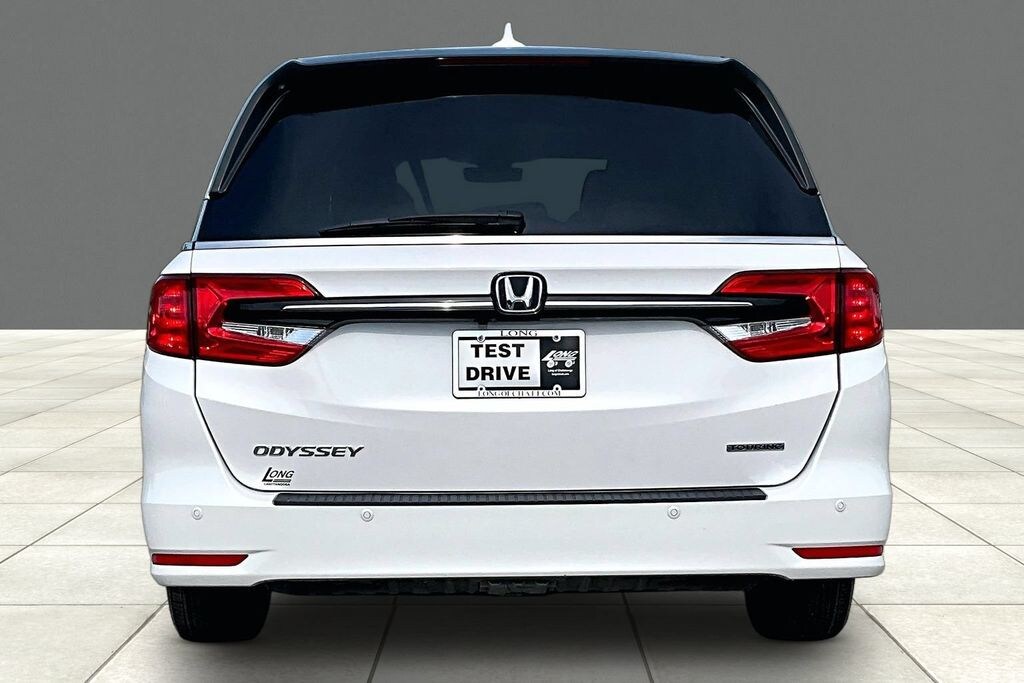 Used 2024 Honda Odyssey Touring Minivan/Van