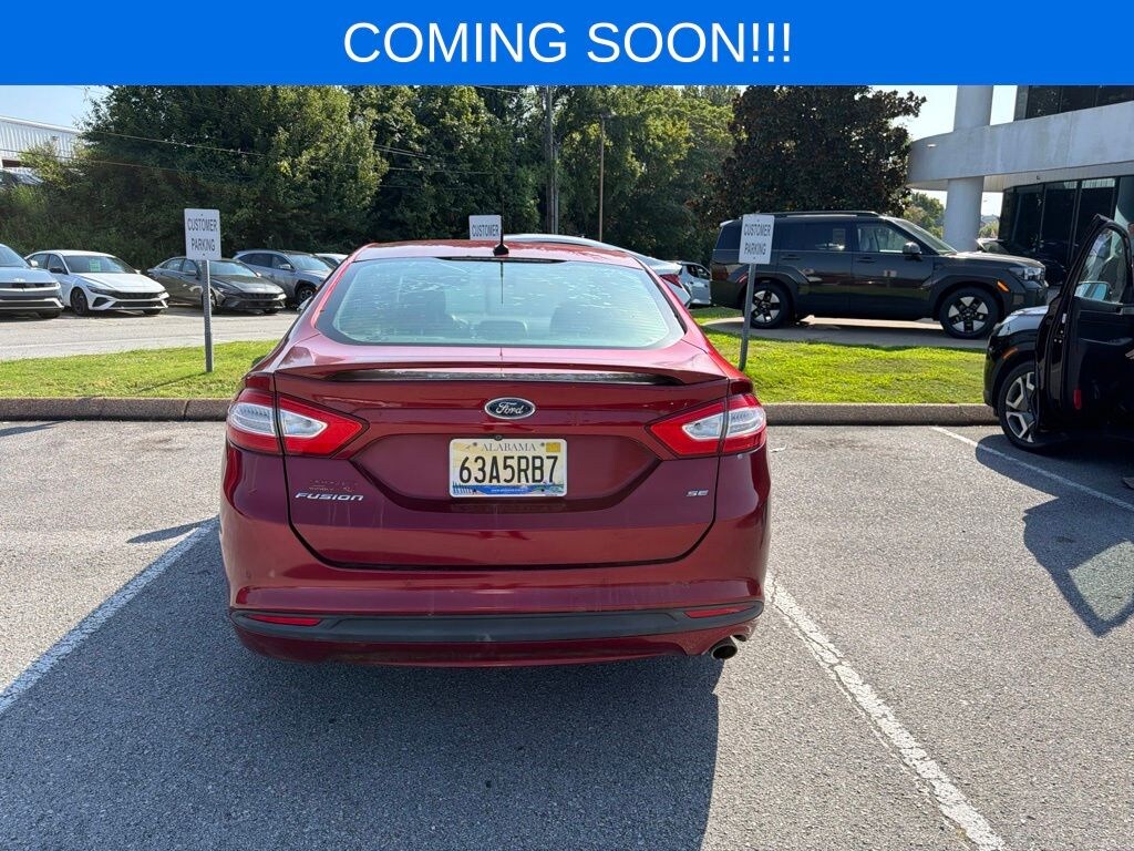 Used 2016 Ford Fusion SE Sedan