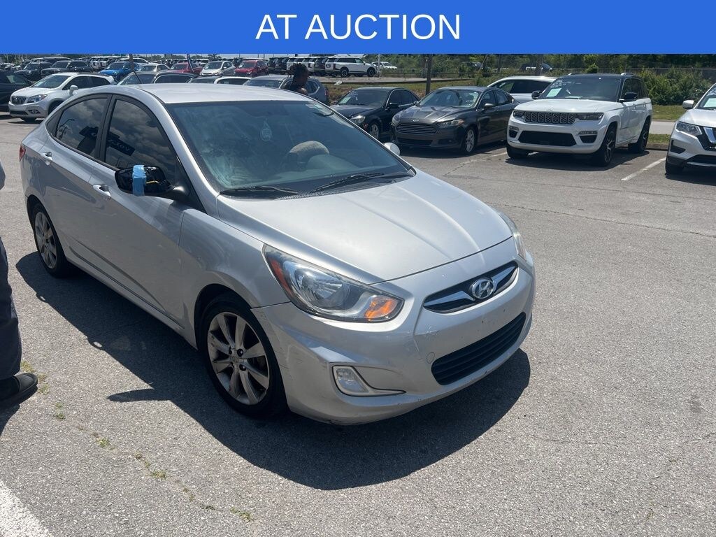 Used 2012 Hyundai Accent GLS Sedan
