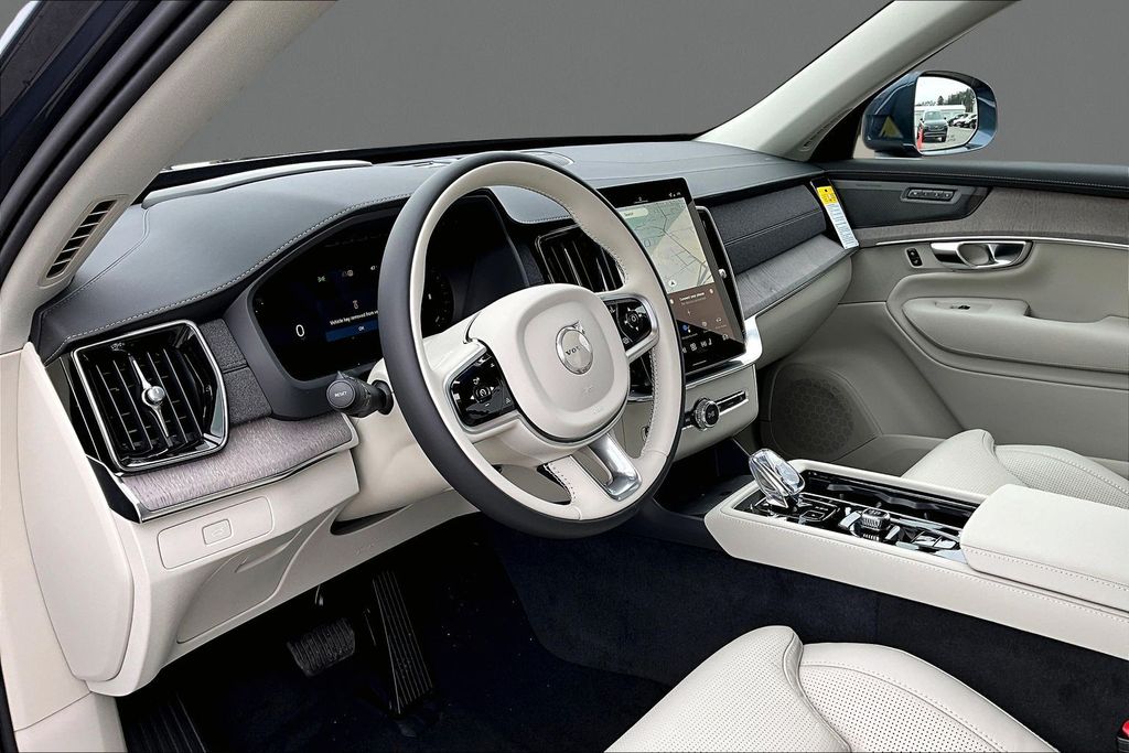 2026 Volvo XC90 Ultra - Photo 7